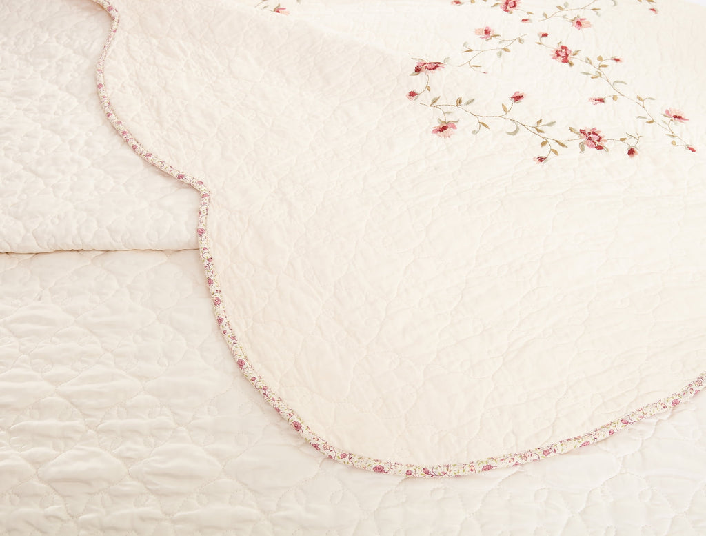 Better Homes & Gardens Hannalore Cotton Quilt, Burgundy, Full/Queen, All Ages